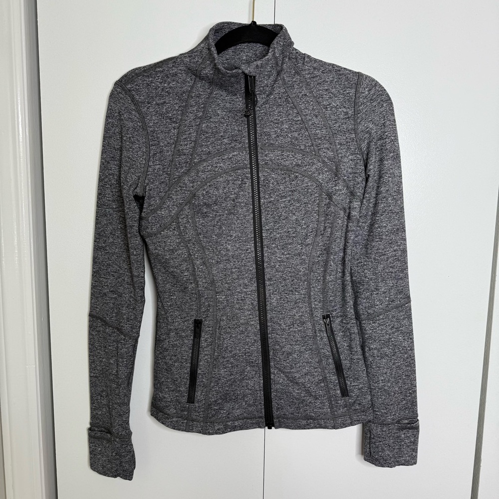 Lululemon Athletica Heathered Black Define Jacket Luon - size 6 - Picture 2 of 6